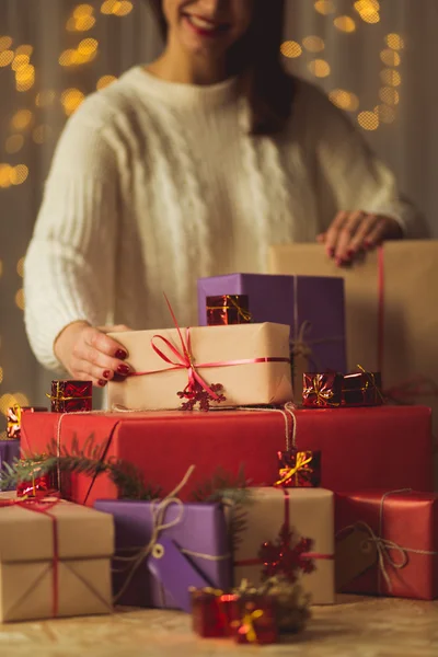 Ranging presentes de Natal — Fotografia de Stock