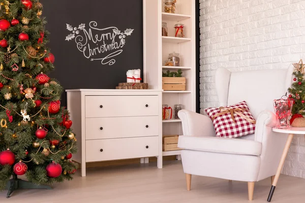 Living room decorated for Christmas — Stock Photo, Image