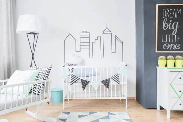 Chambre pour un bébé dans un style scandinave — Photo