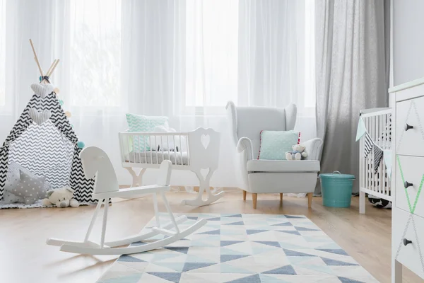 Tempat untuk bayi dengan nada putih — Stok Foto