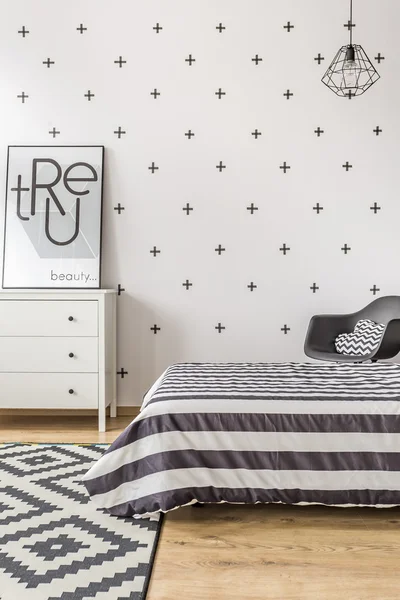 Design moderno di una camera da letto in bianco e nero — Foto Stock