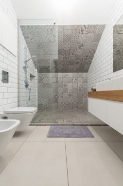 Modern geniş banyo tasarım