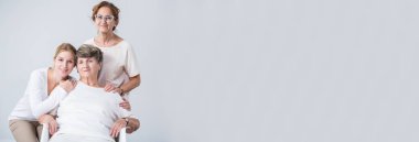 Aile kızlar birlikte