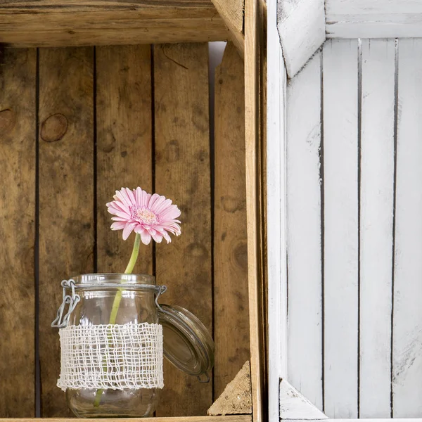 Twee gerecycled houten kisten — Stockfoto