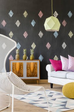 Yaratıcı sandalye ile egzotik Oda