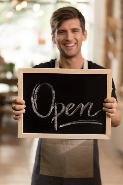Blackboard with 'open' written there — Stock Photo, Image