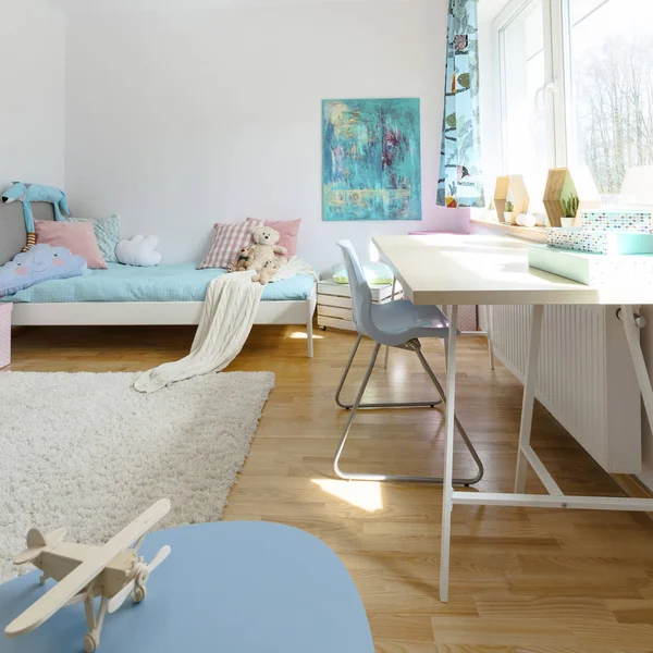 Gezellige moderne kinderkamers — Stockfoto