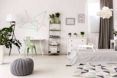 Yaratıcı dekorasyonu ile modern oda