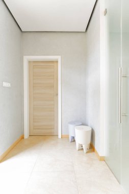 Modern koridor ışık dolu