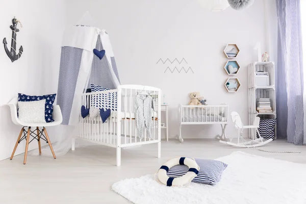 Habitación infantil en estilo náutico —  Fotos de Stock