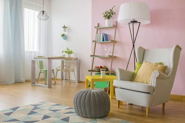 Zimmer mit Pastelldesign — Stockfoto