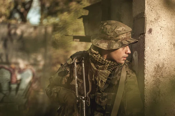 Militaire training buiten — Stockfoto