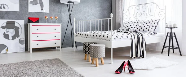 Female additions in bedroom — Stock Photo, Image