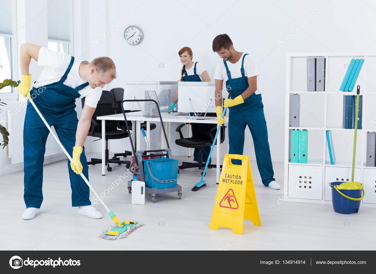 Клининговая компания москва. Профессиональный клининг. Профессиональная уборка офиса. Профессиональная уборка квартиры. Рейтинг лучших клининговых.