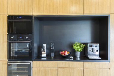 Fırın ve kahve makinesi