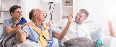 Dedesi bir kazanan olarak