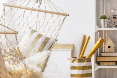 Hamak ile Köşe Oda