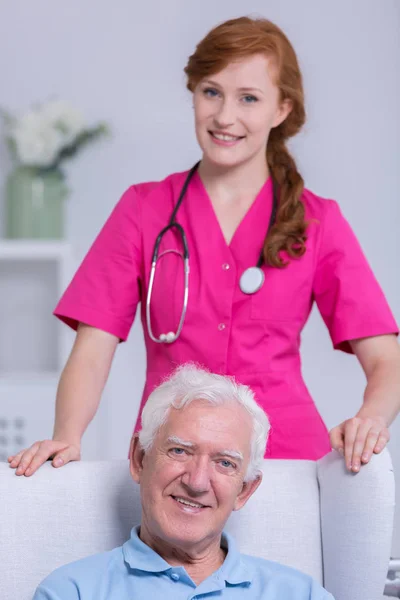 Médico e paciente — Fotografia de Stock
