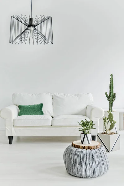 Minimalistic living room — Stock Photo, Image