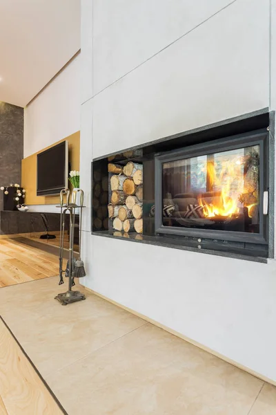 Modern minimalist fireplace in villa — Stock Photo, Image