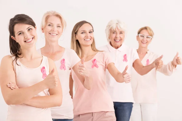 Wygrywając z rakiem piersi — Zdjęcie stockowe