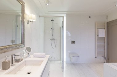 cam duşakabin banyo