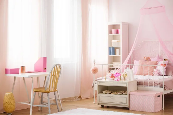 Child bedroom with canopy bed — Stock Photo, Image