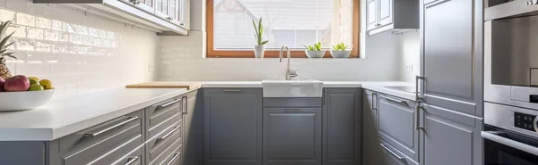 White and grey kitchen — Stock Photo, Image