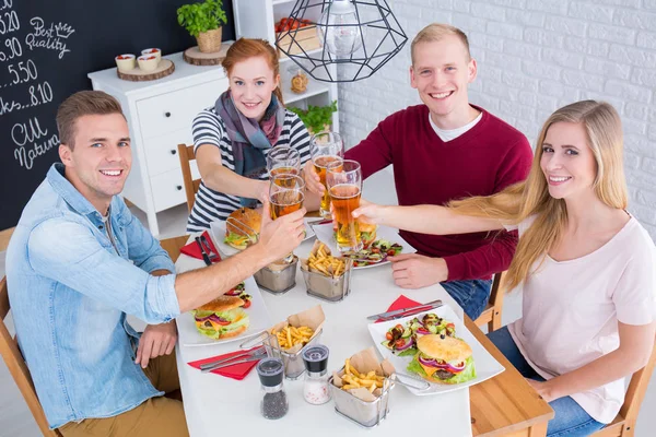 Lunch with friends — Stock Photo, Image