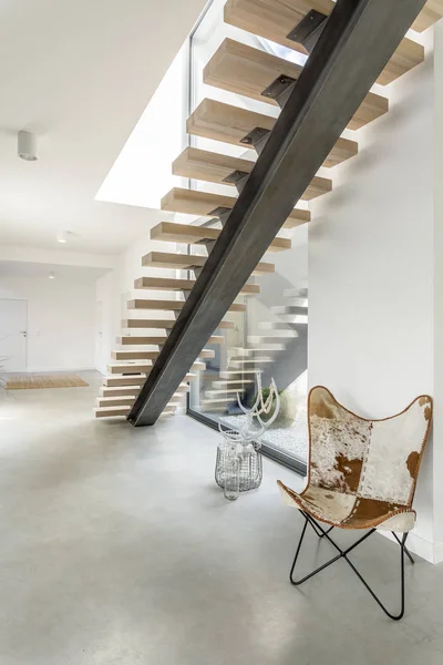 Korridor med trappor — Stockfoto