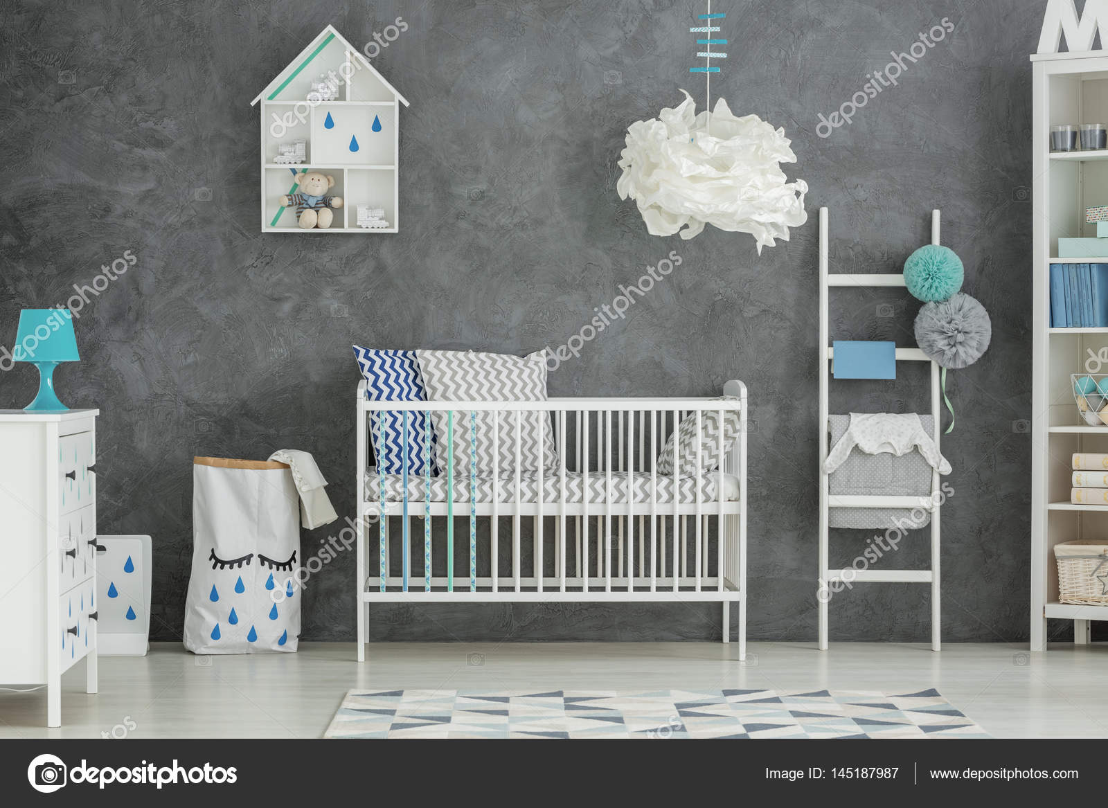 Grijs baby slaapkamer met kinderbed — Stockfoto © photographee.eu ... Grijs baby slaapkamer met kinderbed — Stockfoto © photographee.eu ...