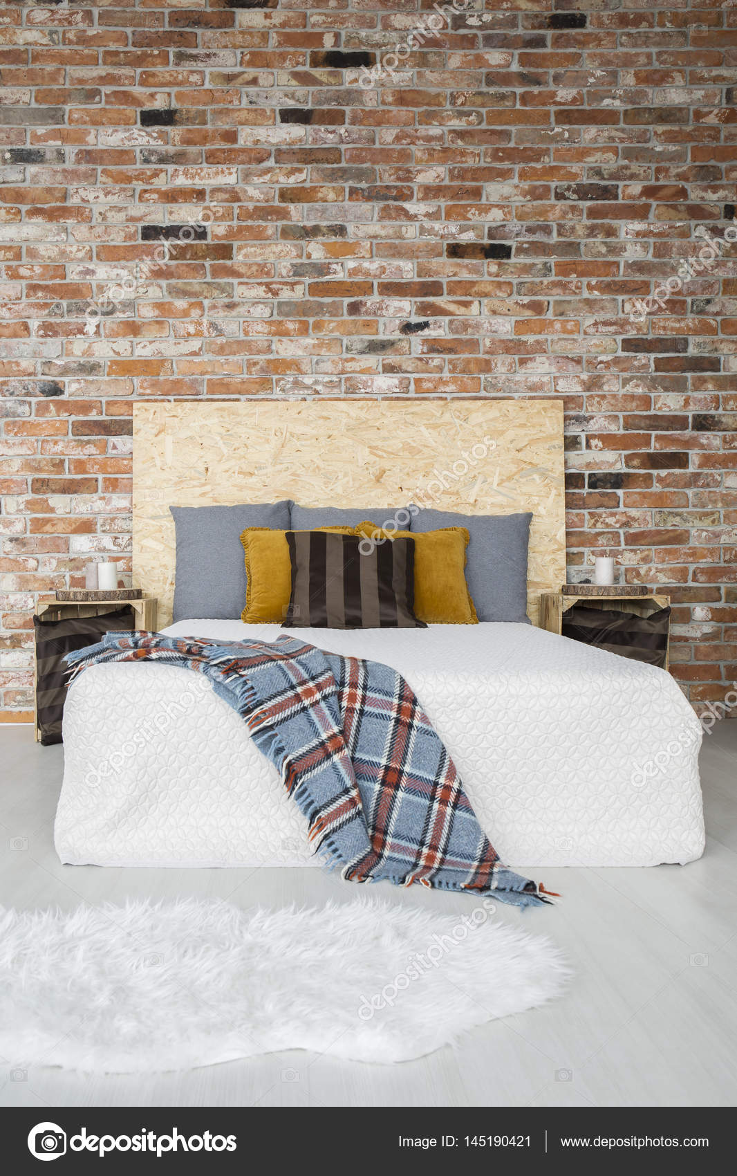 Camera da letto stile industriale — foto stock © photographee.eu ... Camera da letto industriale