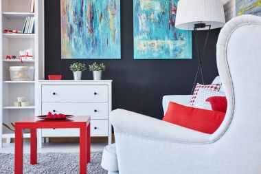 Bir odada ışık mobilya