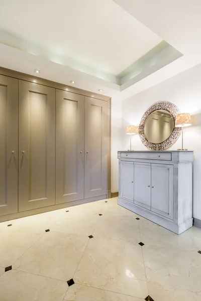 Stylish interior with white chest of drawers — Stock Photo, Image