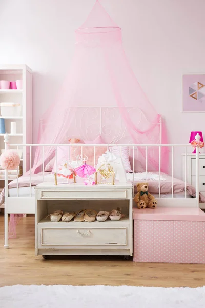 Bedroom of tiny ballet dancer — Stock Photo, Image