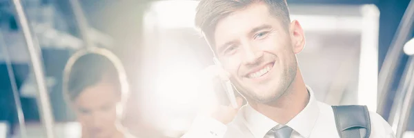 Homem que viaja para o trabalho — Fotografia de Stock