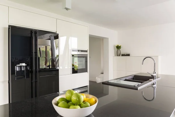 Elegancia en interior de la cocina — Foto de Stock