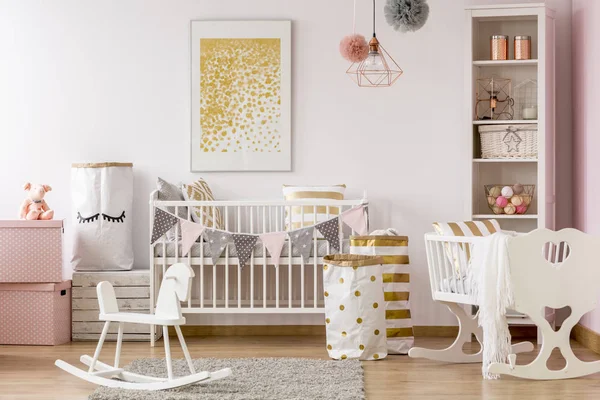 Scandi 风格婴儿室 — 图库照片