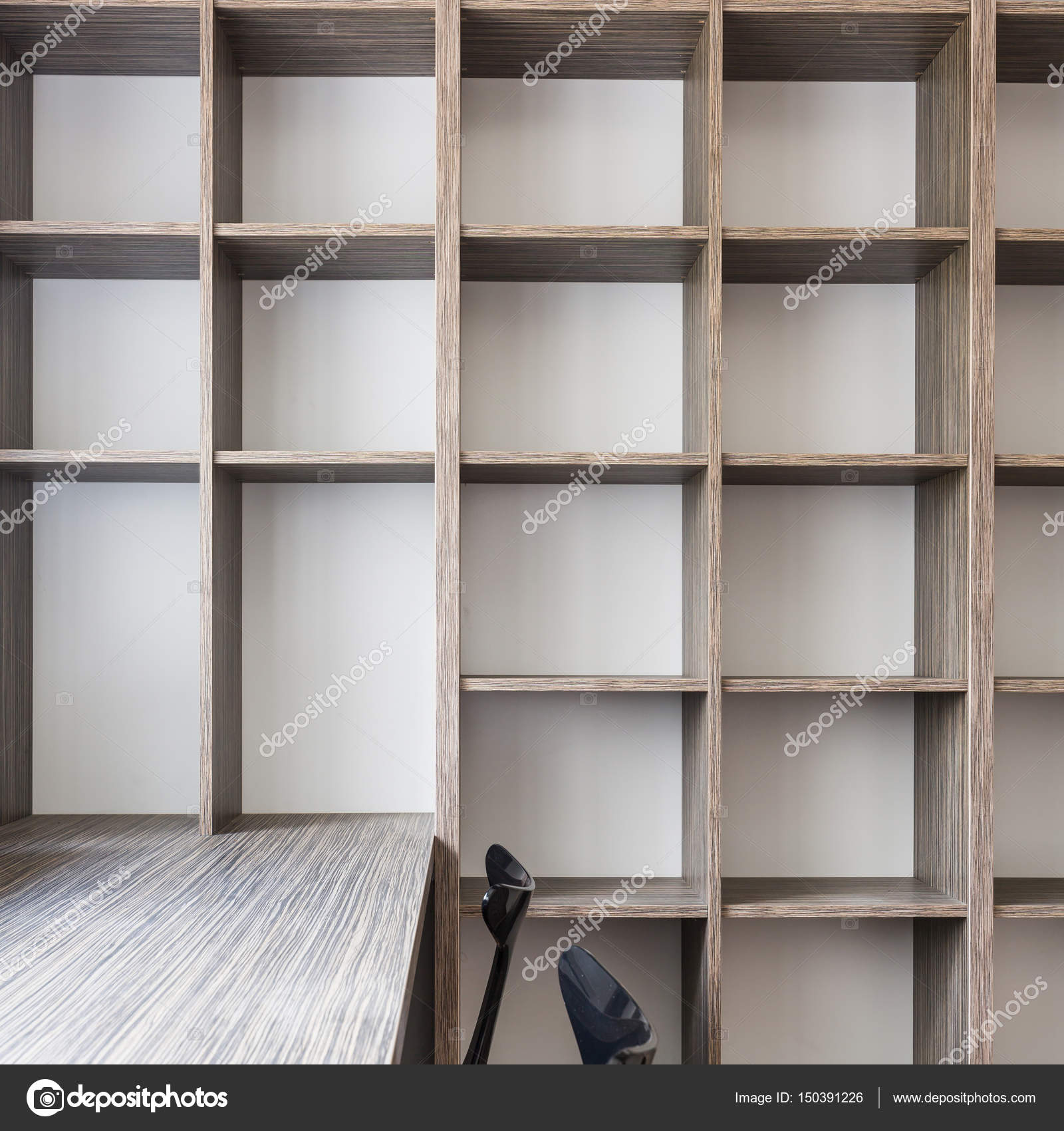 Lege kantoor met ingerichte boekenkast — Stockfoto © photographee.eu ... Lege kantoor met ingerichte boekenkast — Stockfoto © photographee.eu ...