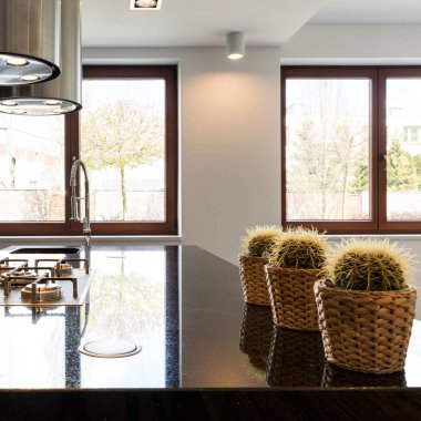 Lüks mutfak tezgah soba ile