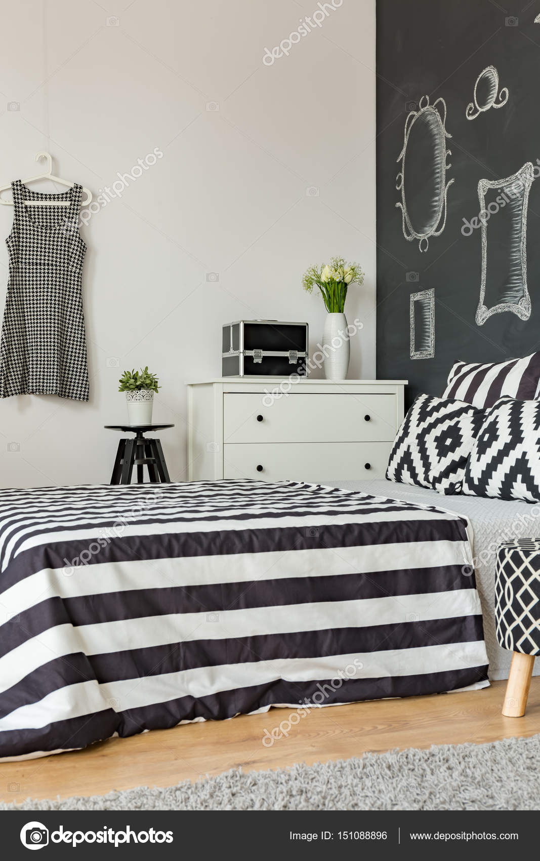 Bedroom in black and white Stock Photo by ©photographee.eu 151088896