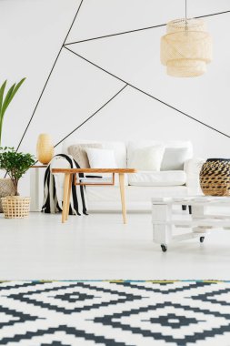 Duvarda geometrik şekiller