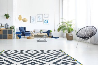 Kanepeli modern oturma odası