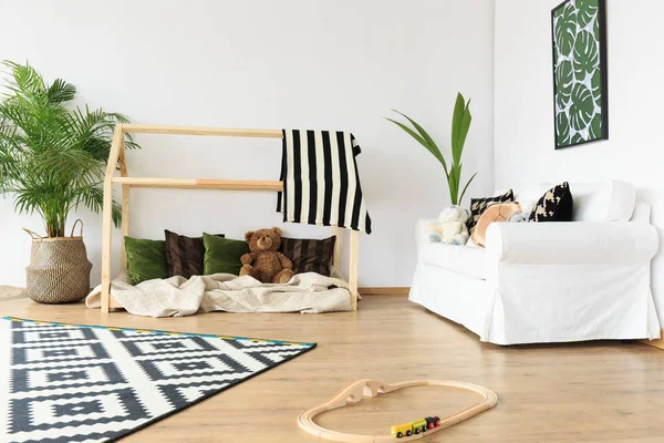 Pokój nowoczesny minimalistyczny malucha — Zdjęcie stockowe