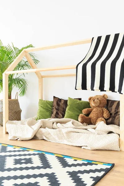 Eco vriendelijke textiel in baby kamer — Stockfoto