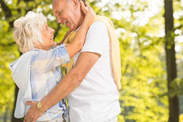 Older people in love — Stock Photo, Image