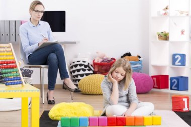 Asperger psikolog test kızla