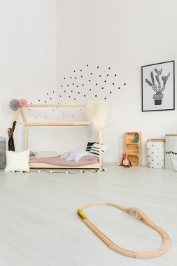 Krem rengi hassas bebek yatak odası