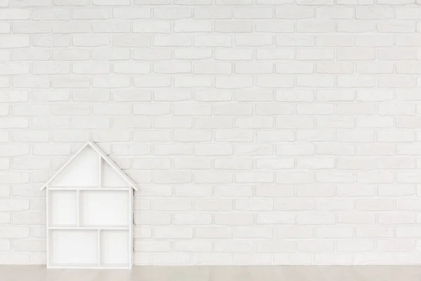 Habitación de bebé de pared de ladrillo blanco — Foto de Stock