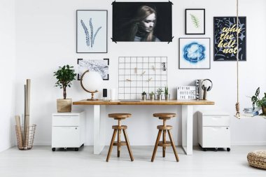 Aksesuarlar ile Çift Kişilik Danışma